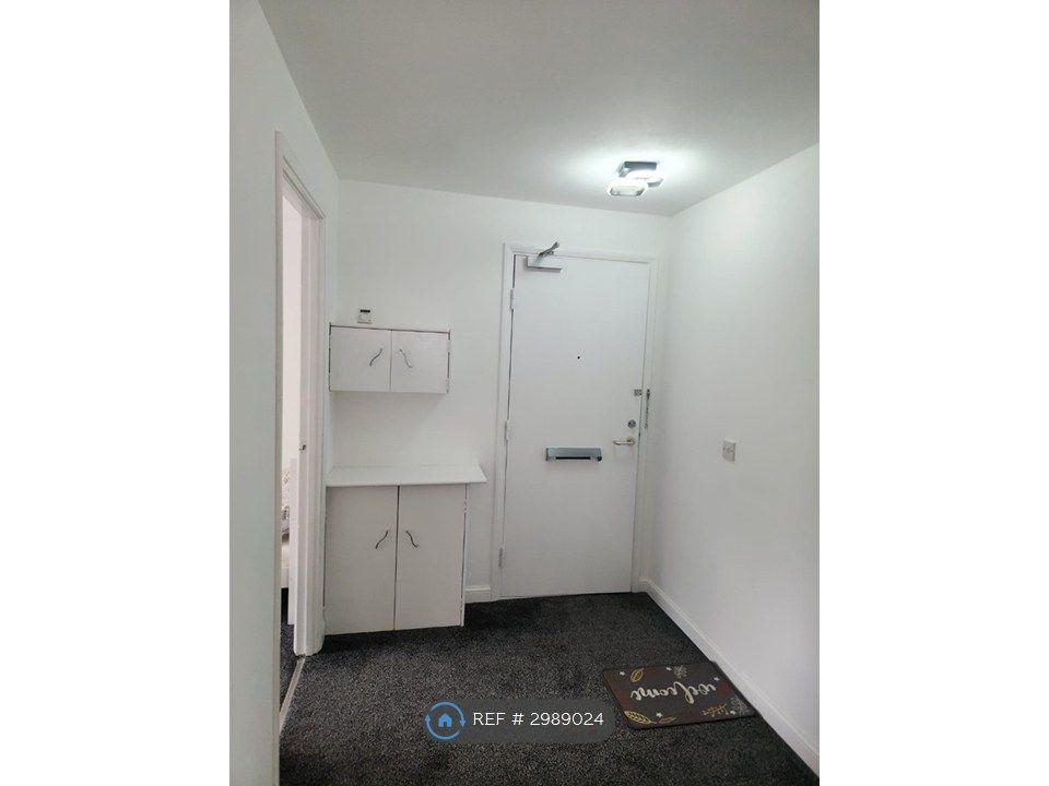Property photo 2 of 15 Main Door