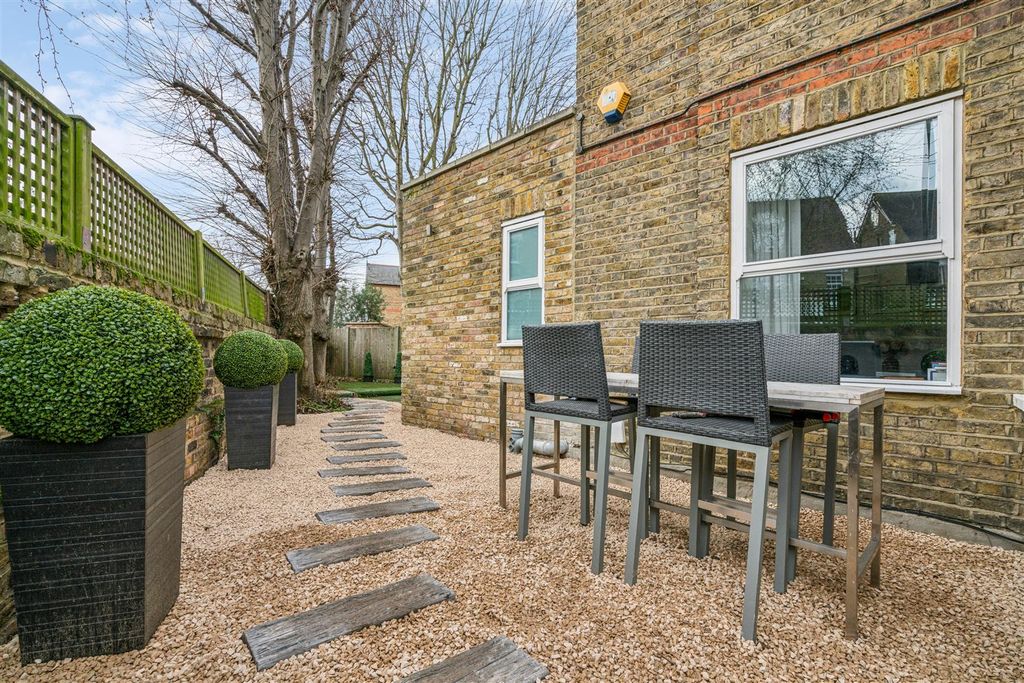 Property photo 3 of 17 Grosvenor Road, W4 - For Sale