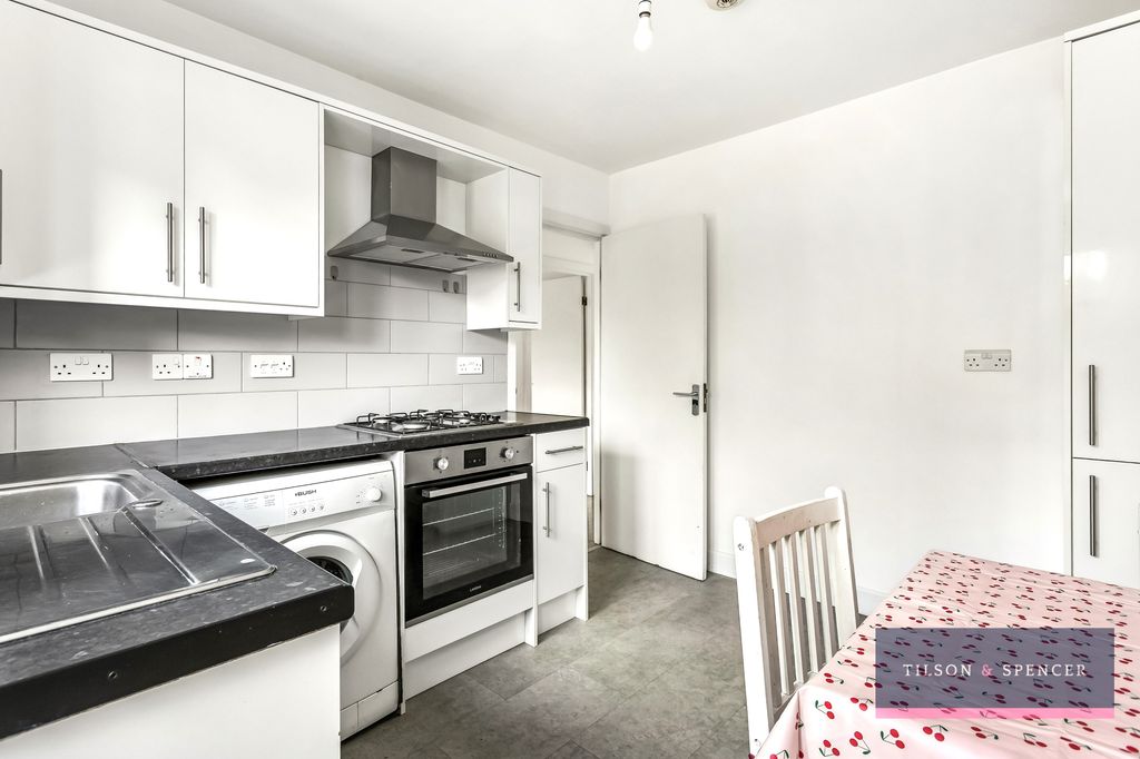 Property photo 2 of 16 2