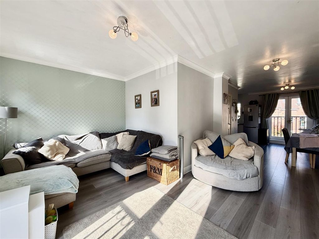 Property photo 3 of 17 3