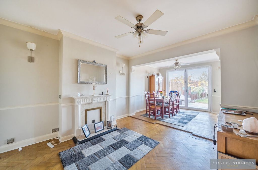 Property photo 3 of 20