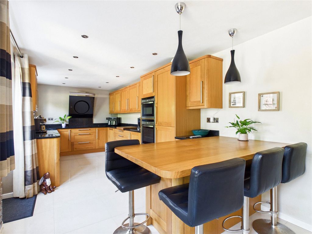 Property photo 3 of 17 Picture No. 06