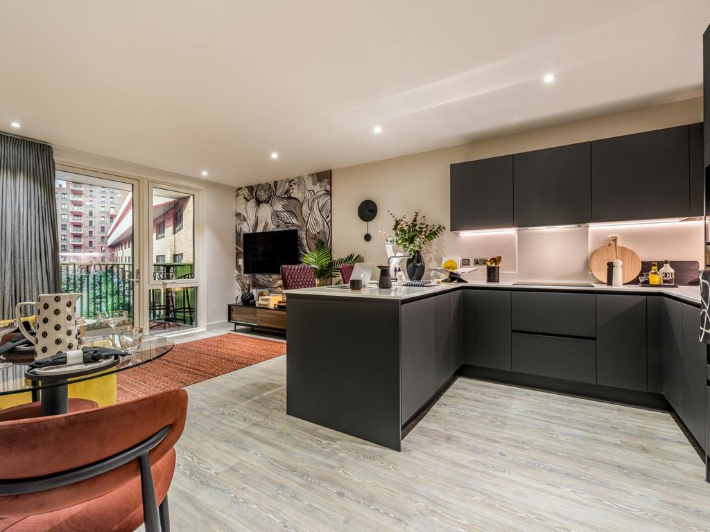 Property photo 3 of 16 Dagenham Green 1 Bed Show Apartment