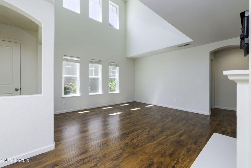 Property photo 2 of 26 <Alttext/>