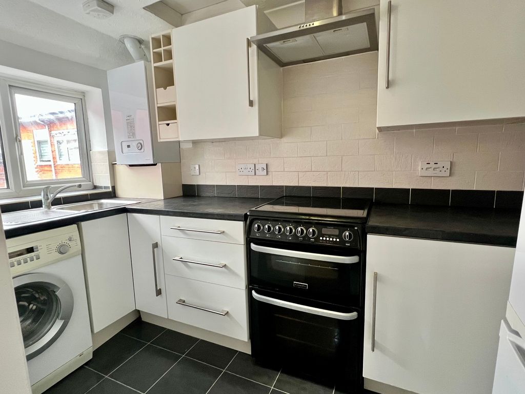 Property photo 3 of 9 Img_7930