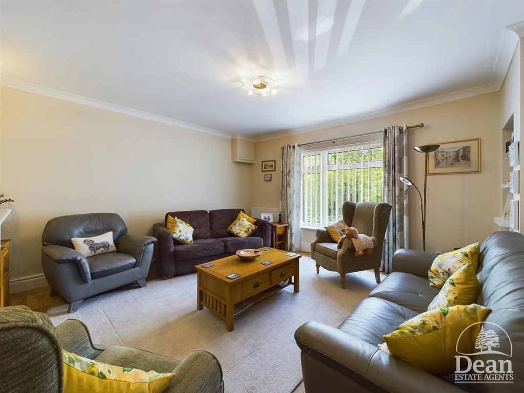 Property photo 3 of 32