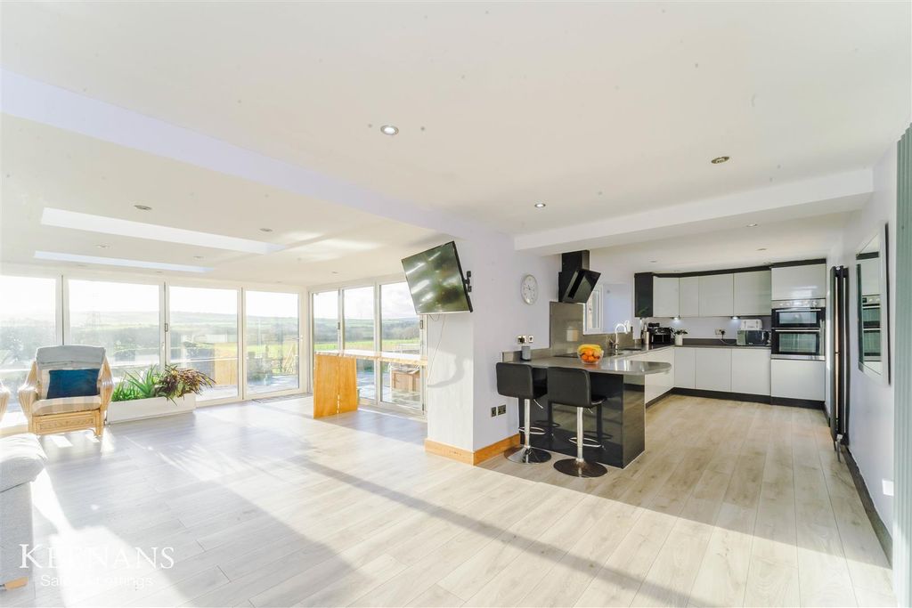 Property photo 2 of 88 2.Jpg