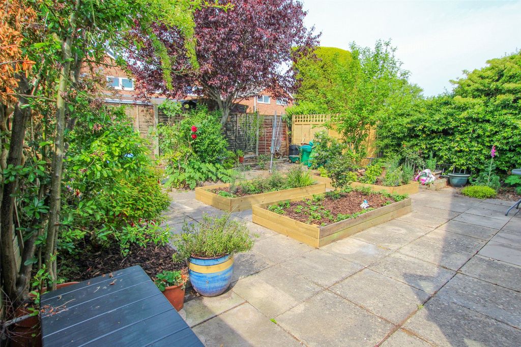 Property photo 2 of 15 Picture No. 40
