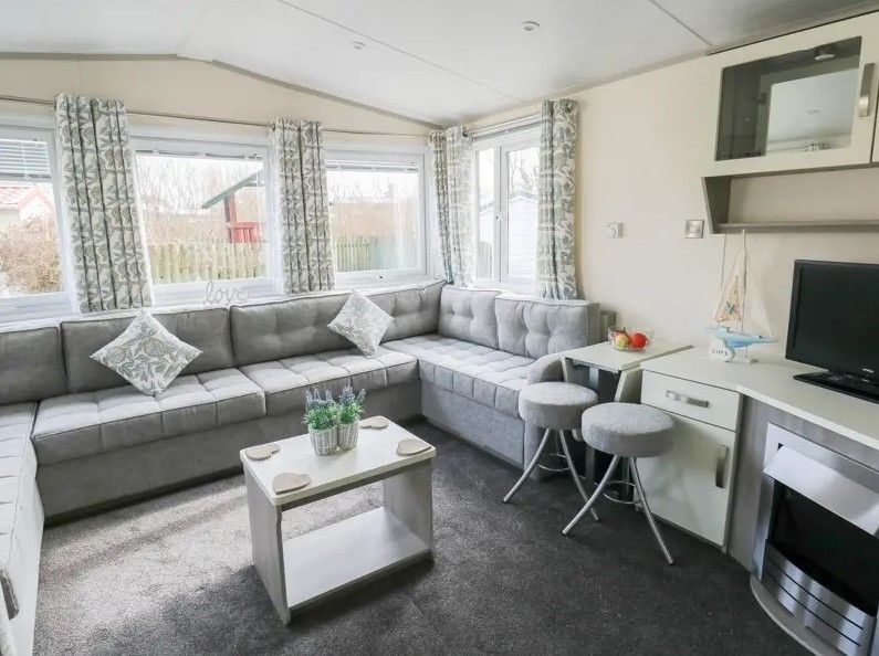 Property photo 2 of 7 2