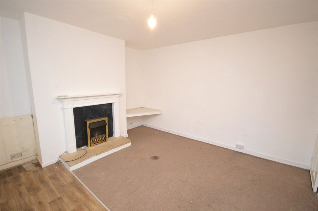 Property photo 3 of 9 Picture 3