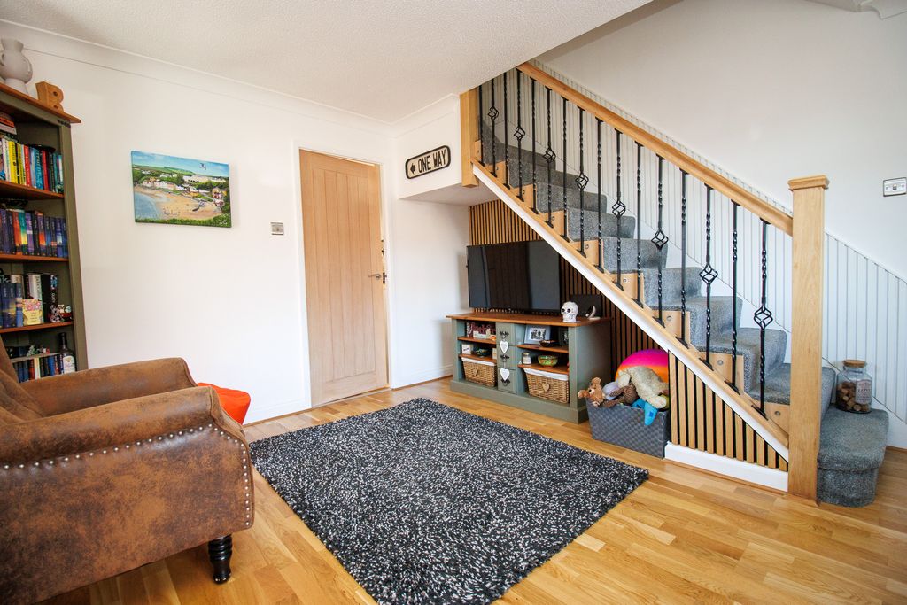 Property photo 3 of 18