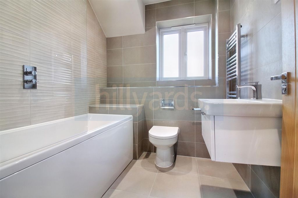 Property photo 2 of 15 12.Jpg