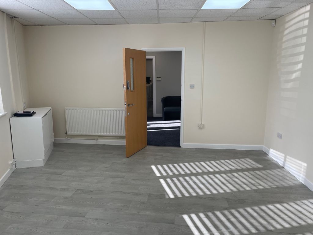 Property photo 2 of 4