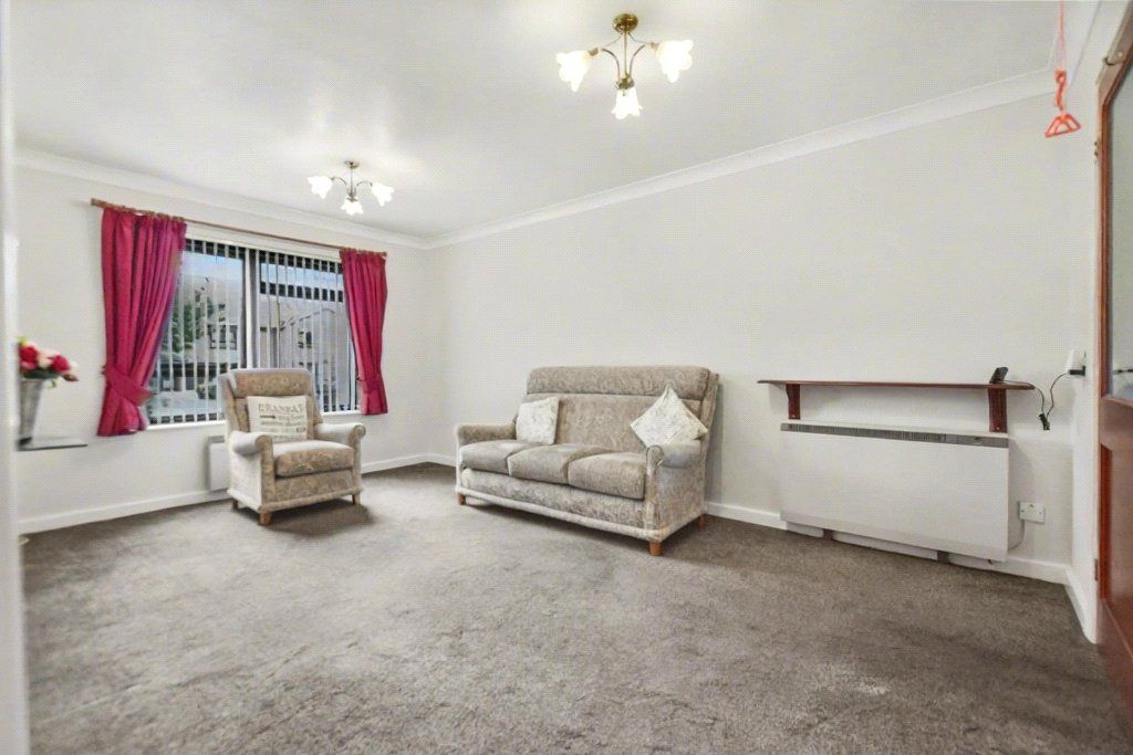 Property photo 2 of 11 Picture No. 24