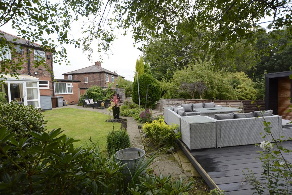 Property photo 2 of 28 Photo 9