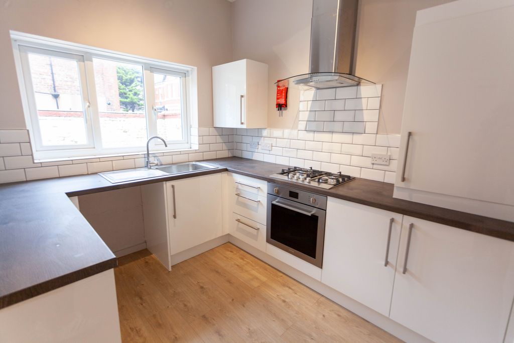 Property photo 2 of 8 Img_4759