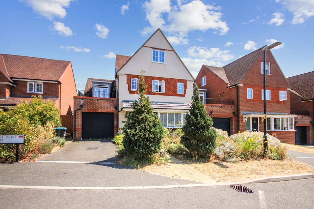 Property photo 1 of 31