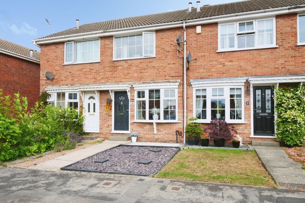Property photo 2 of 18