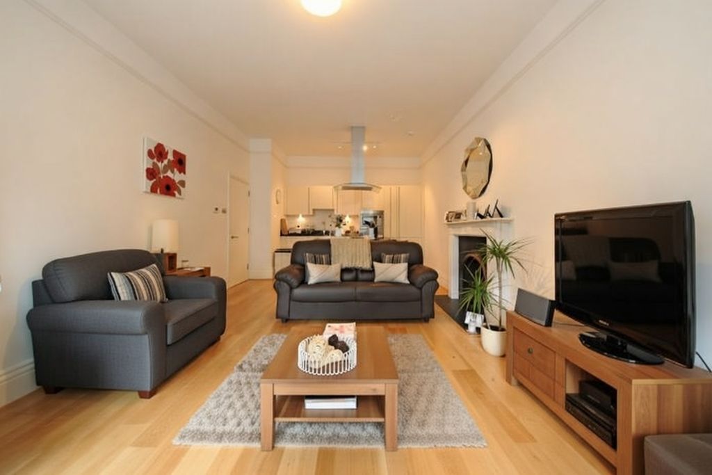 Property photo 3 of 8 Photo 8