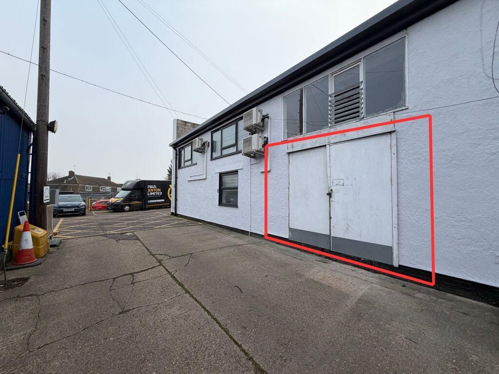 Property photo 1 of 3