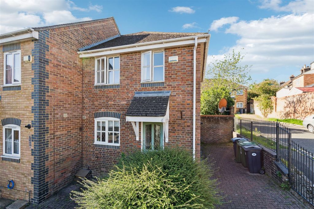 Property photo 1 of 11 Cbvyiv8Hdumn6Cw2Totolq.Jpg