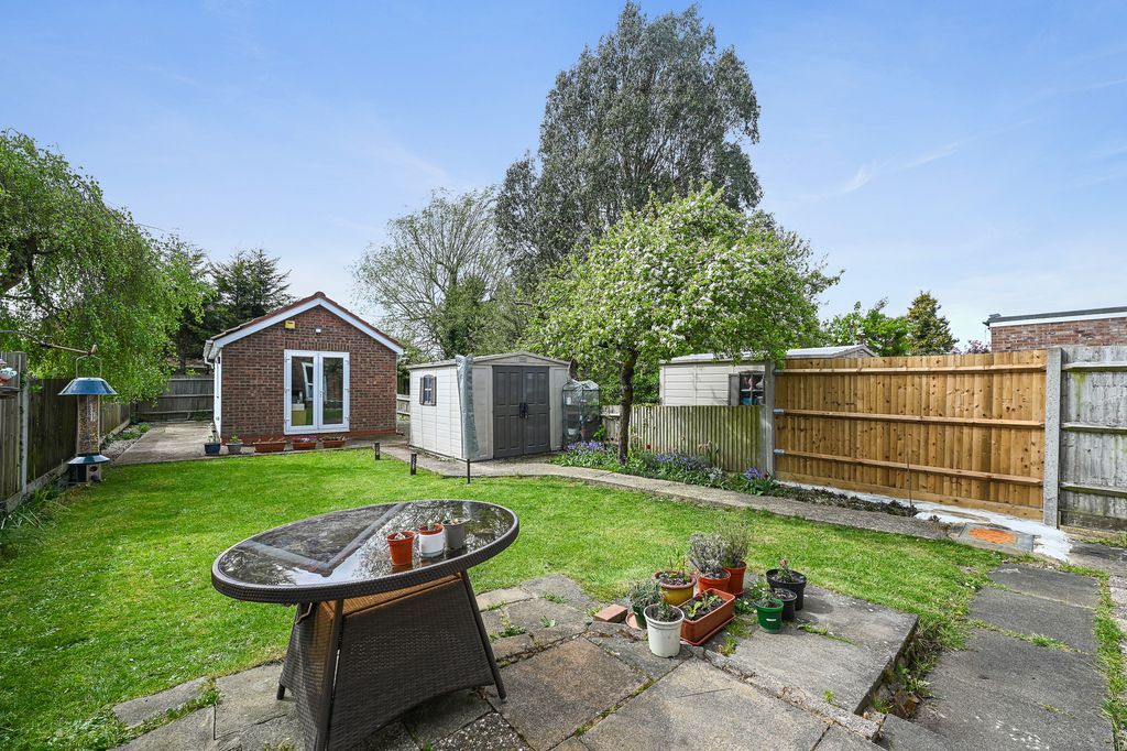 Property photo 2 of 12 12