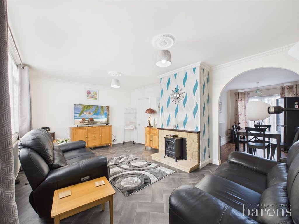 Property photo 2 of 12 Cam05500G0-Pr0096-Still001.Jpg