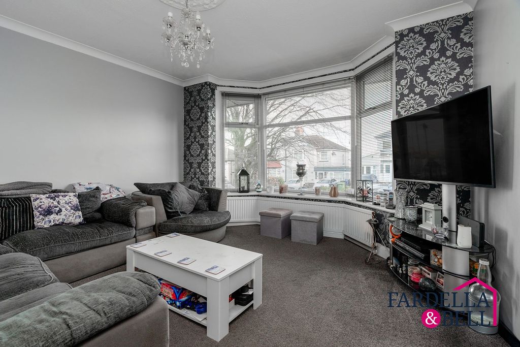 Property photo 2 of 20