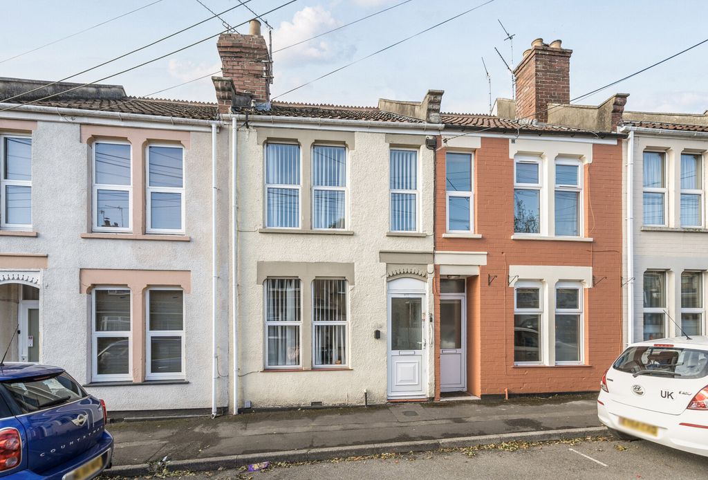 Property photo 1 of 20 16 Birdwell Road