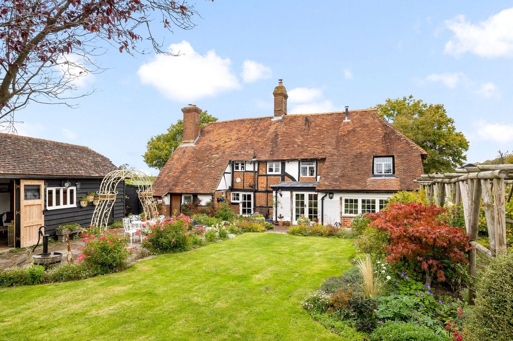 Property photo 1 of 29