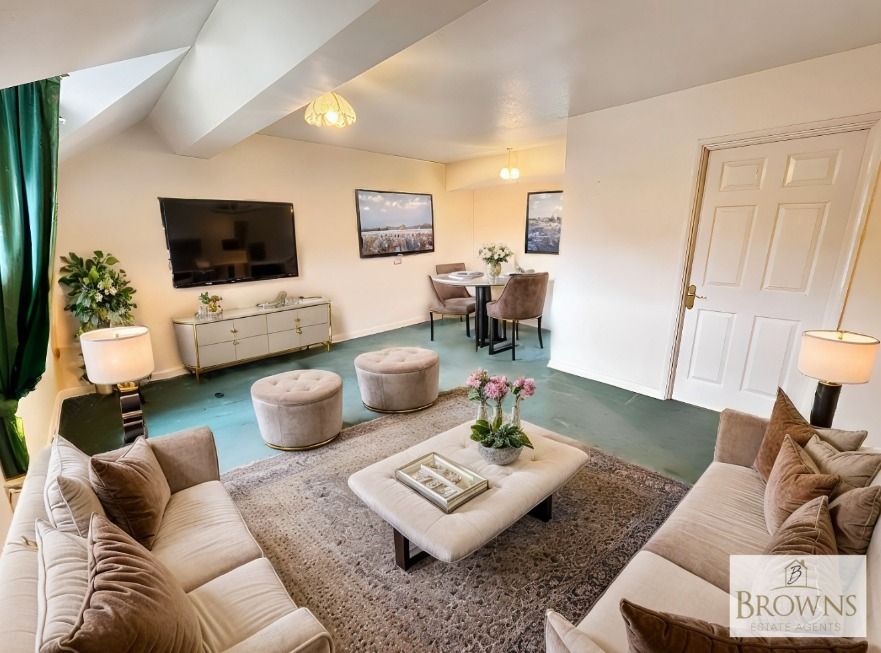 Property photo 1 of 18 4557570