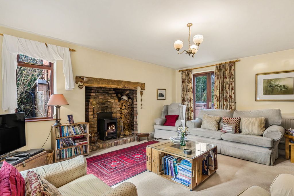 Property photo 3 of 23