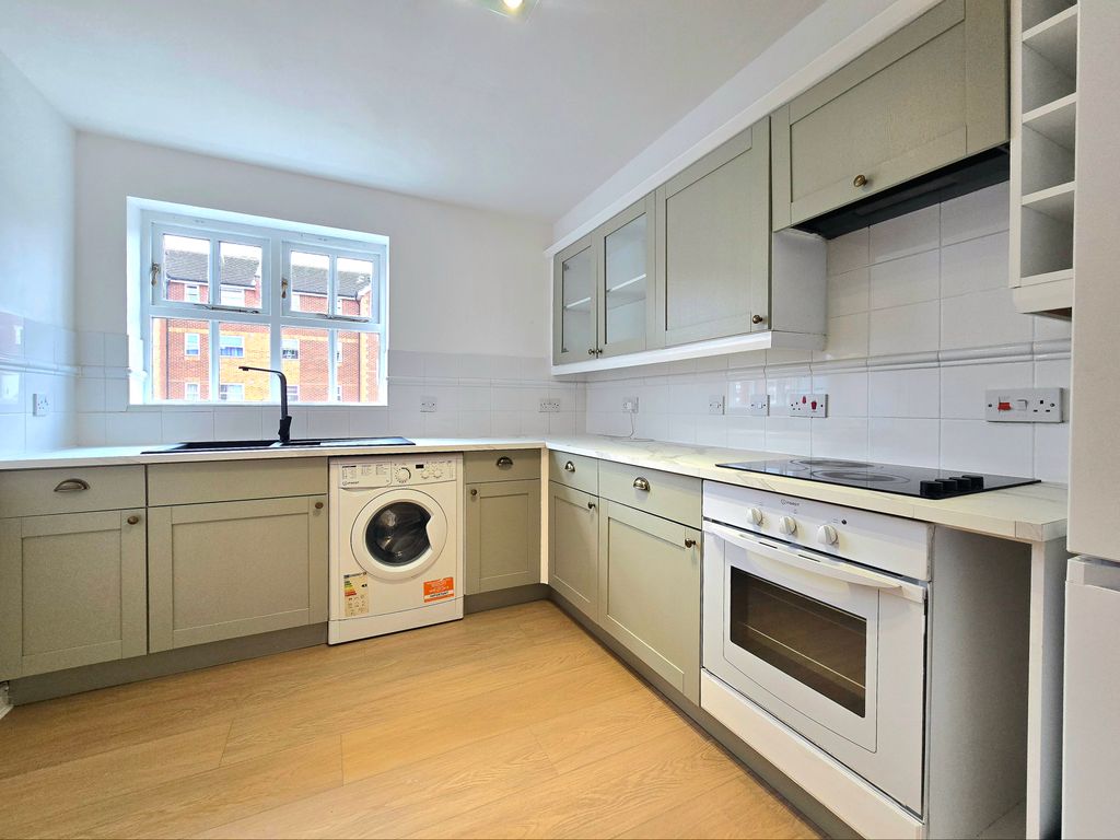 Property photo 3 of 12 3