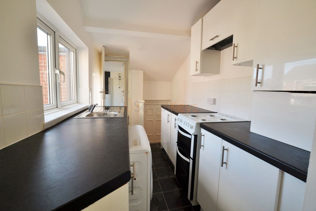 Property photo 2 of 12 Image (1)