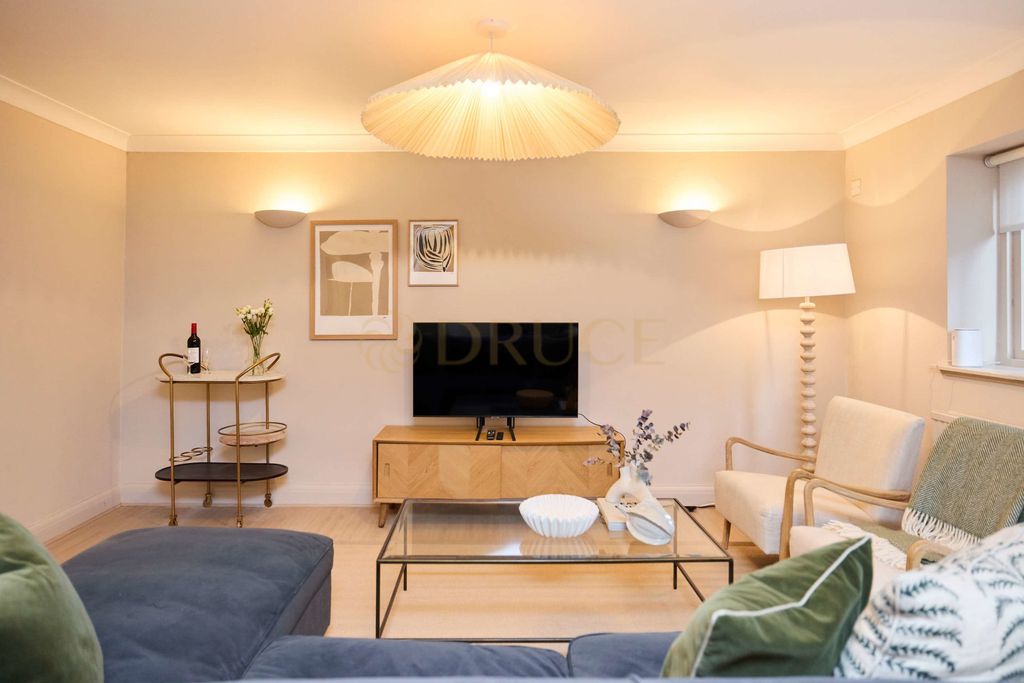 Property photo 3 of 27 A08Fw00000Ji3I3AAL_1767869923766.Jpg