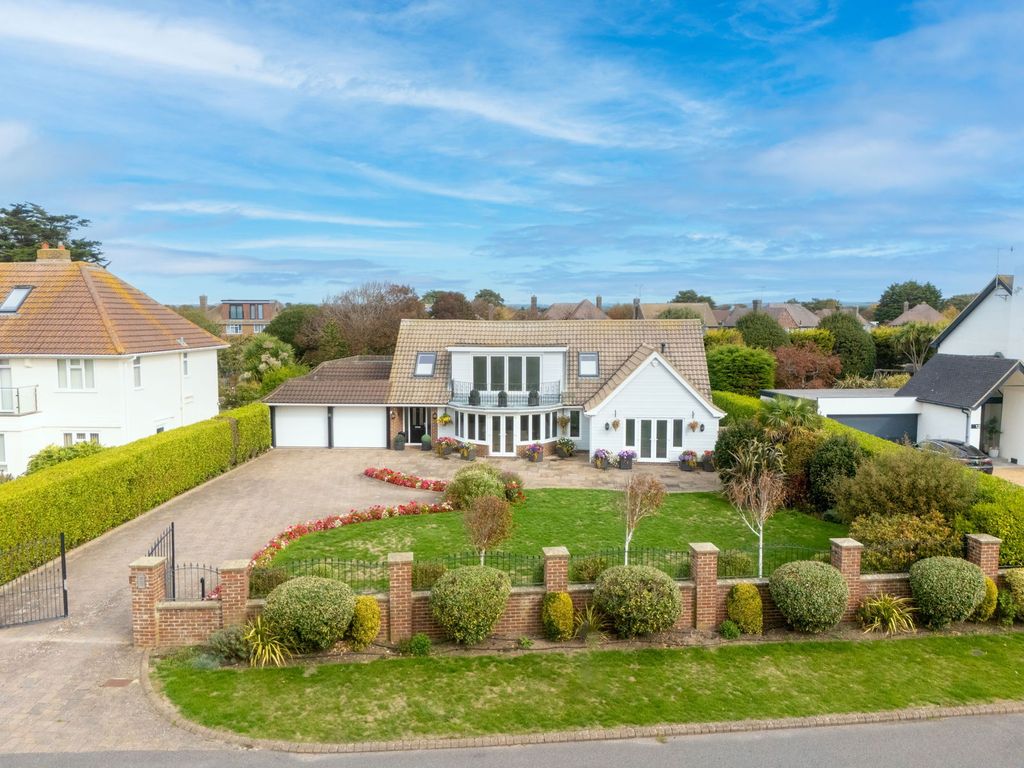 Property photo 1 of 33