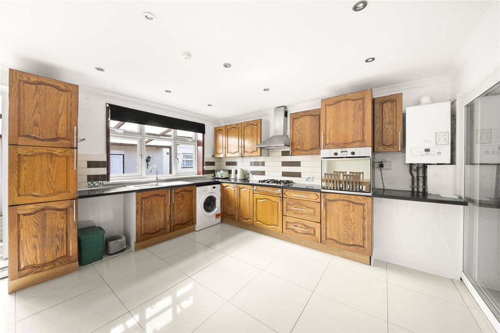 Property photo 3 of 15 Picture No. 10