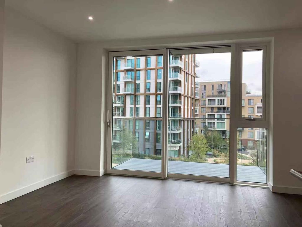 Property photo 3 of 8