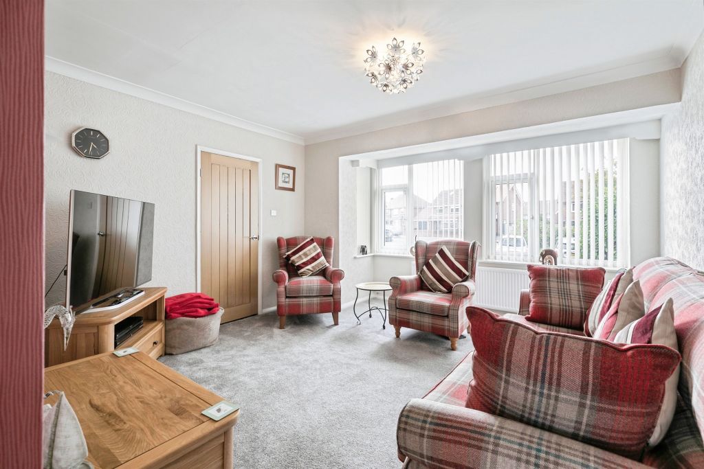 Property photo 3 of 18
