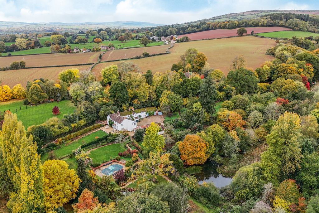 Property photo 3 of 29 317596 - 1369571 (7).Jpg