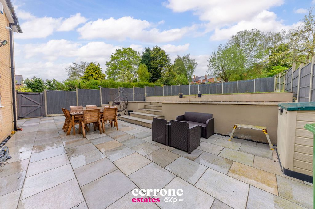 Property photo 3 of 24