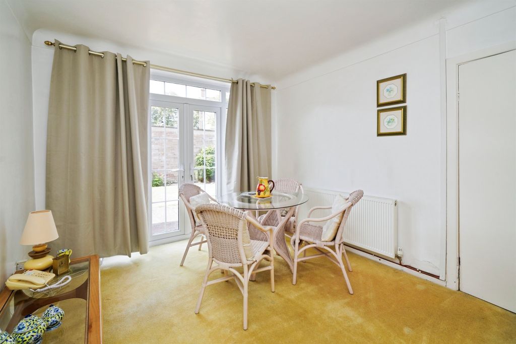 Property photo 3 of 13