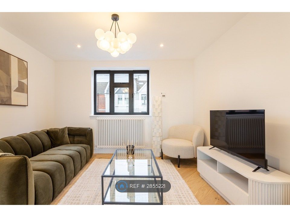 Property photo 2 of 29 Lounge