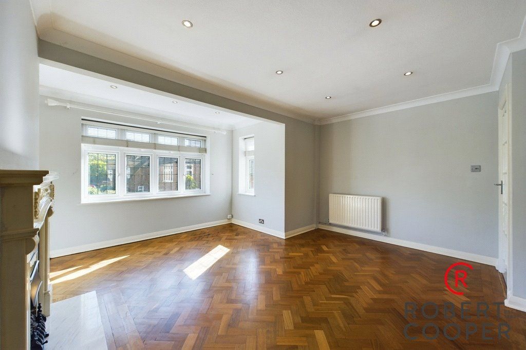 Property photo 3 of 8 Picture No. 14