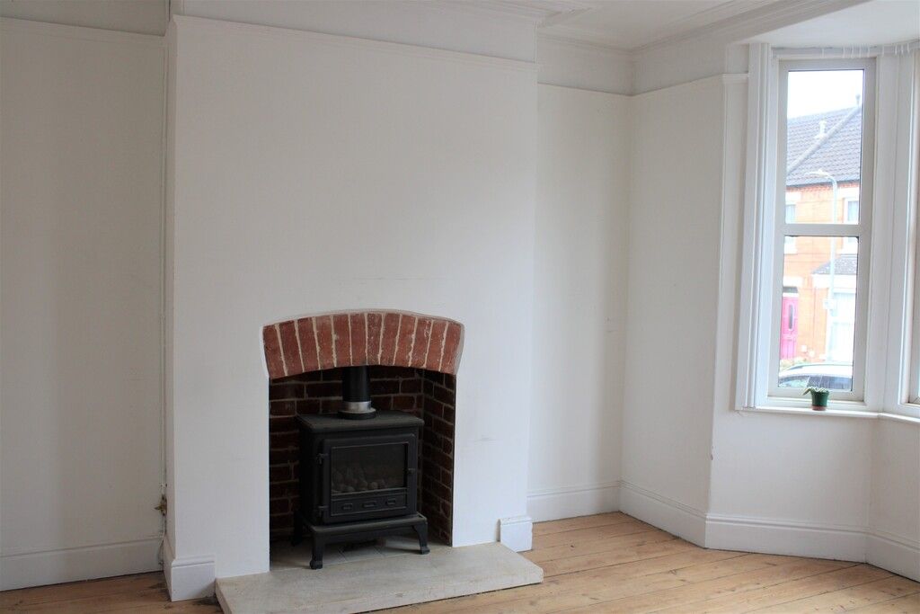 Property photo 2 of 14 Lounge