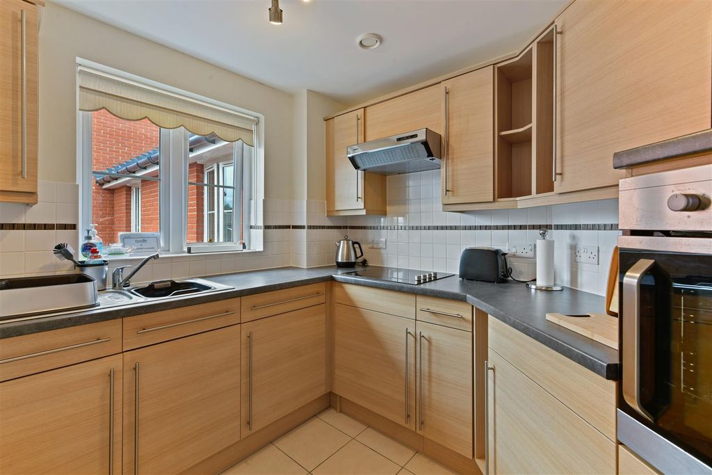 Property photo 2 of 27 Kitchen.Jpg