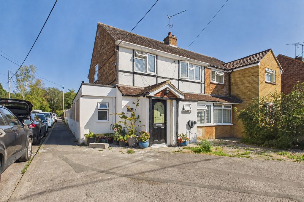 Property photo 1 of 12 Picture No. 01