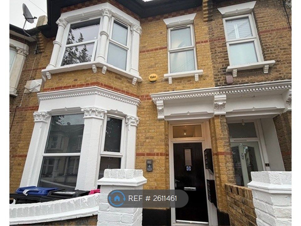 Property photo 2 of 12