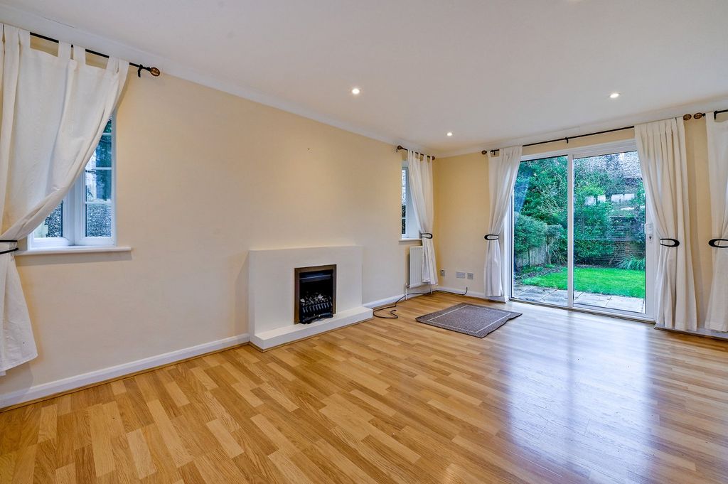 Property photo 3 of 12 Picture No. 15