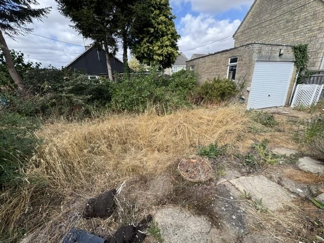Property photo 2 of 10 Outside